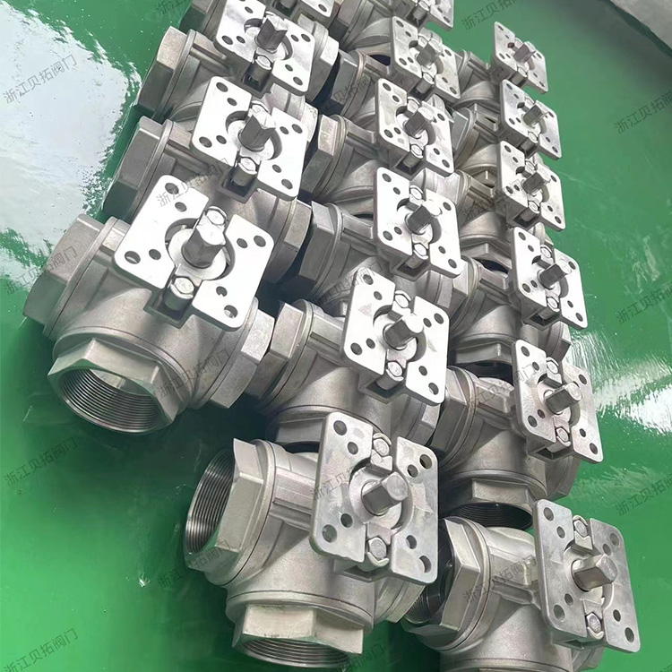 Three-way high platform threaded ball valve