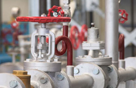 What is the medium temperature applicable to different valve bodies and valve cover materials?